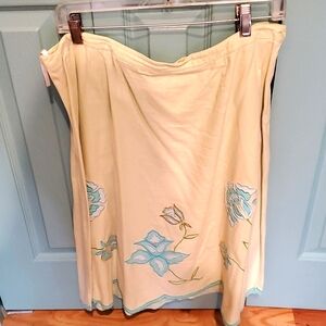 Full skirt with turquoise flowers